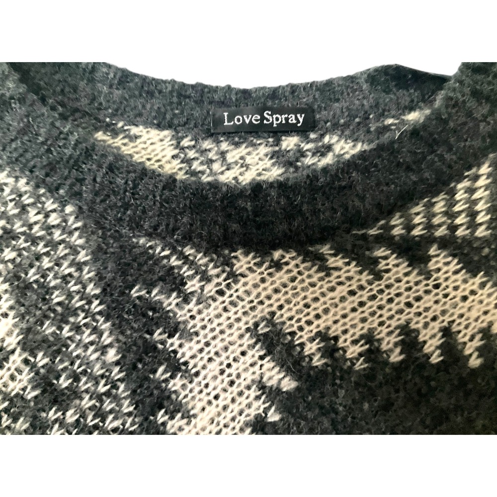 Love Spray Womens Black Cream Geometric‎ Wool Blend Knit Poncho Cape Sweater - Picture 4 of 6